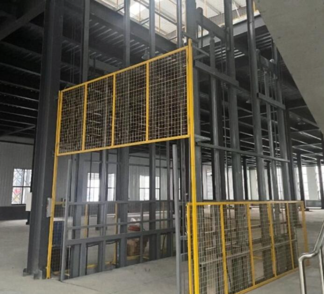 魏都请详细介绍一下货梯安装在室外的维护方法